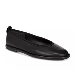 Vince Sofia Ballet Flat Black Leather Sz 7.5